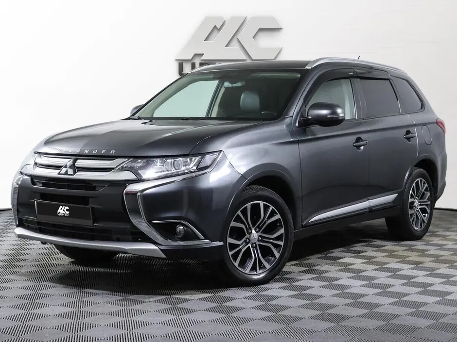 Mitsubishi Outlander, 2015 г.