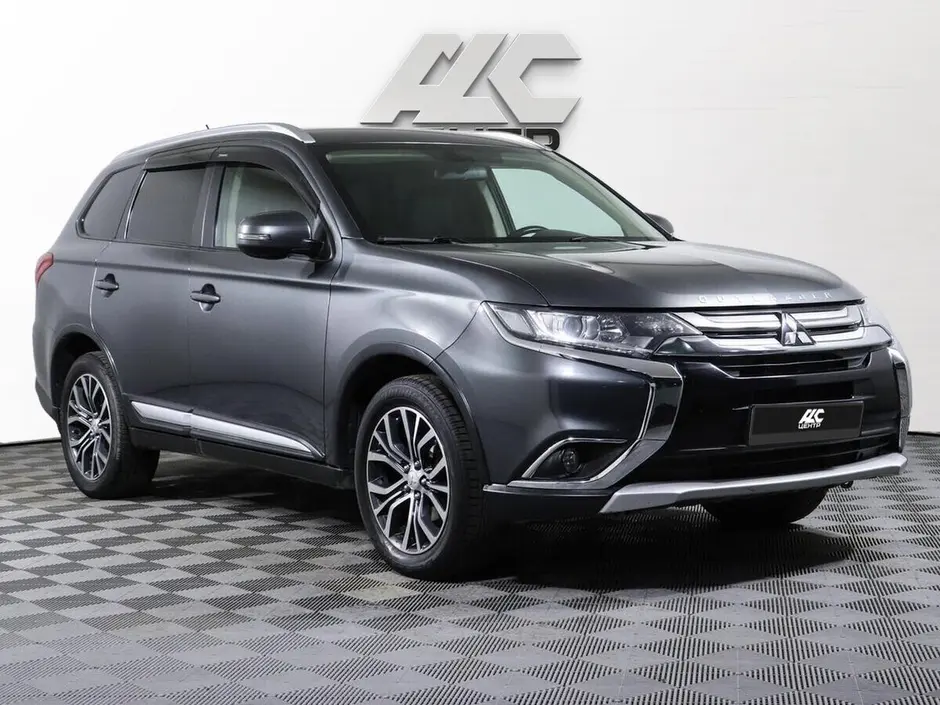Mitsubishi Outlander, 2015 г.