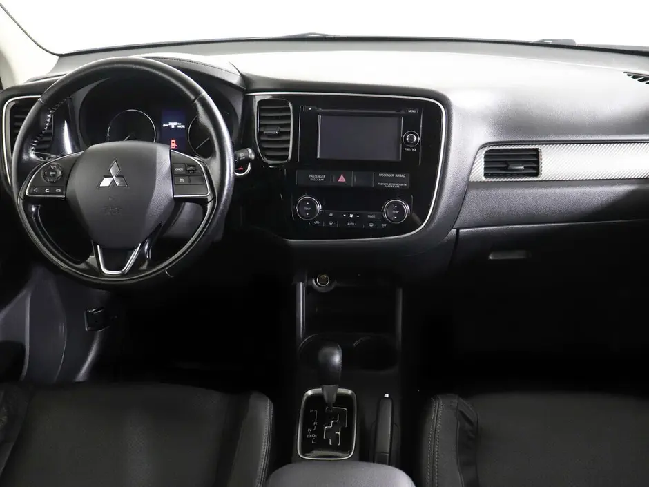 Mitsubishi Outlander, 2015 г.