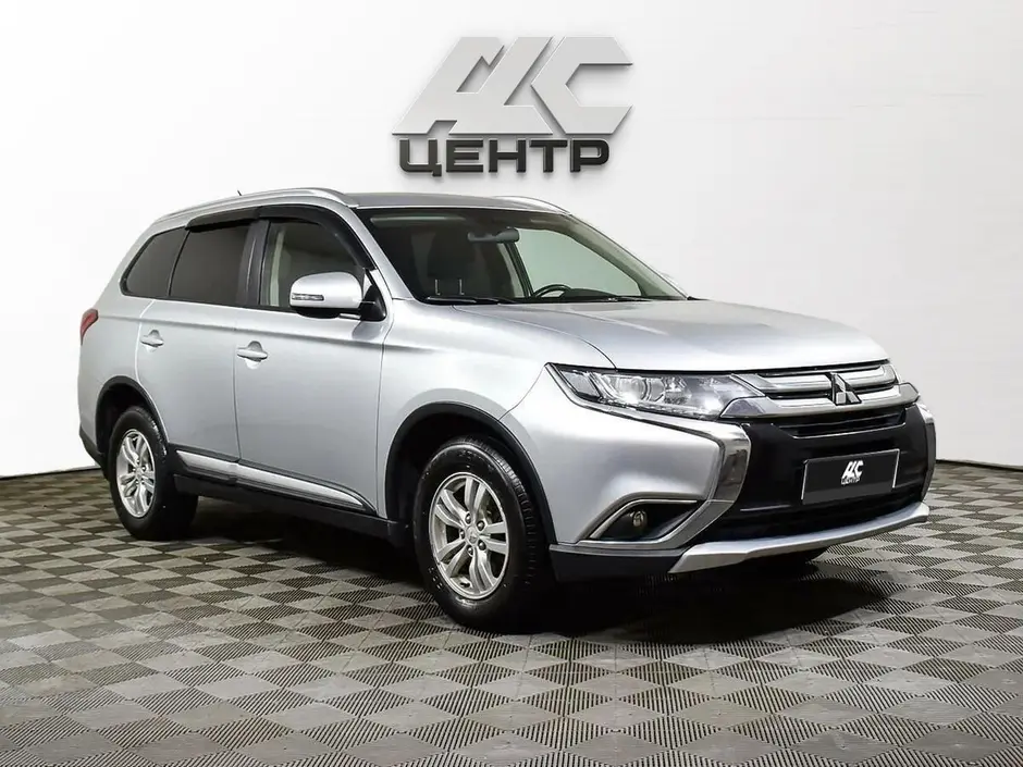 Mitsubishi Outlander, 2015 г.