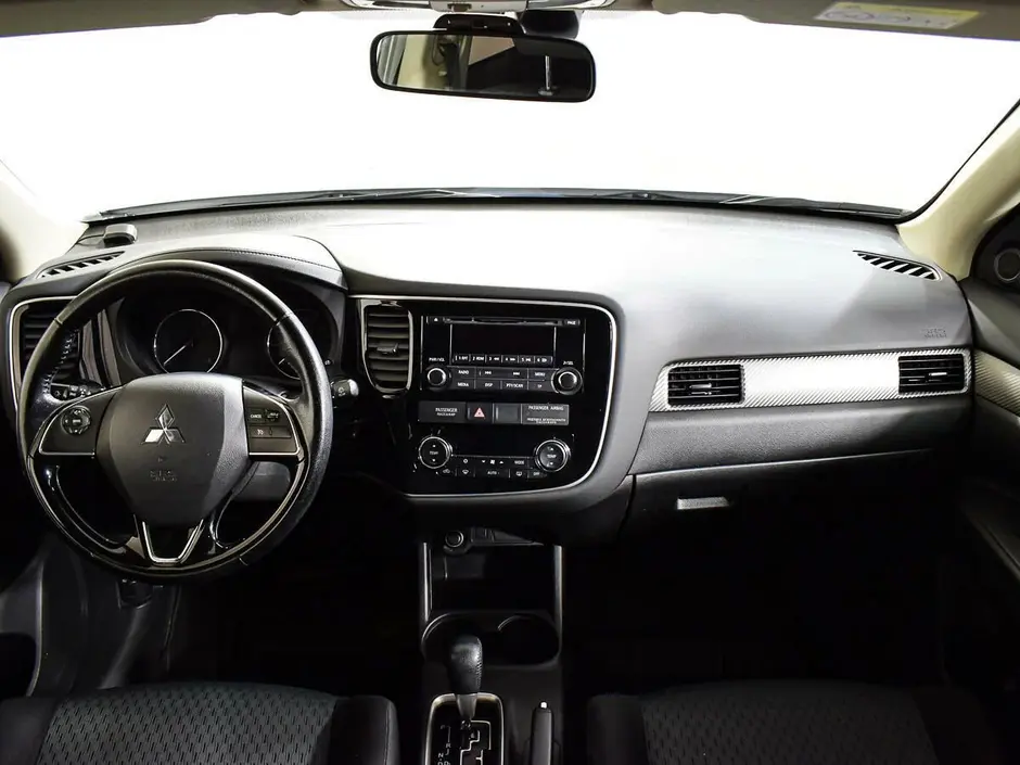 Mitsubishi Outlander, 2015 г.