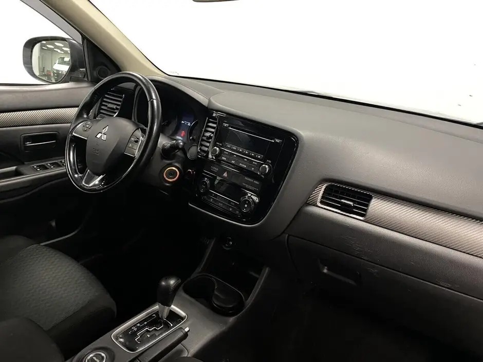 Mitsubishi Outlander, 2015 г.