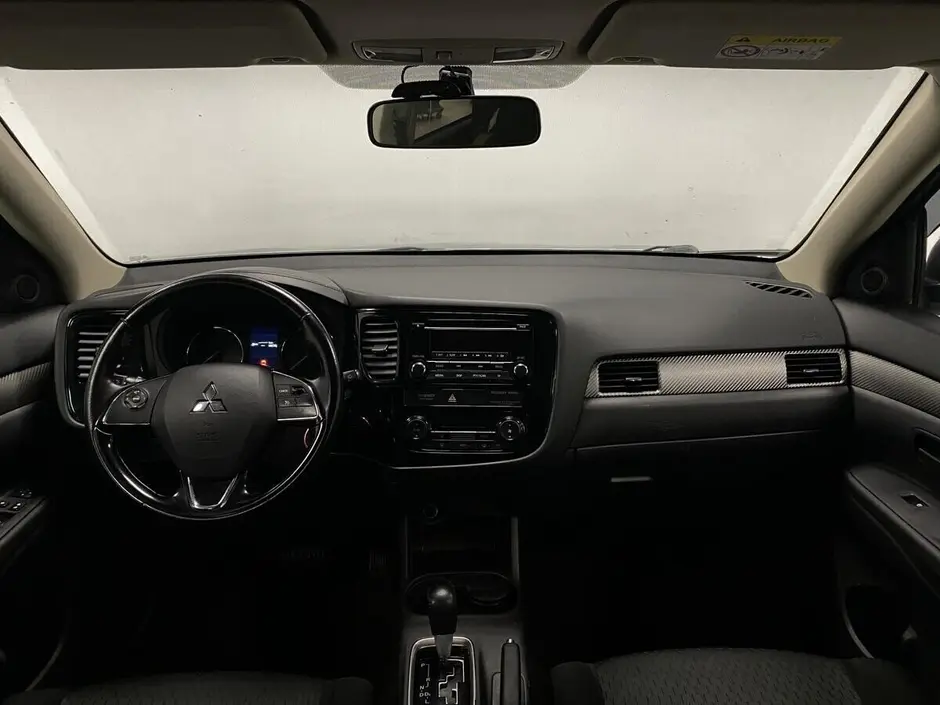 Mitsubishi Outlander, 2015 г.