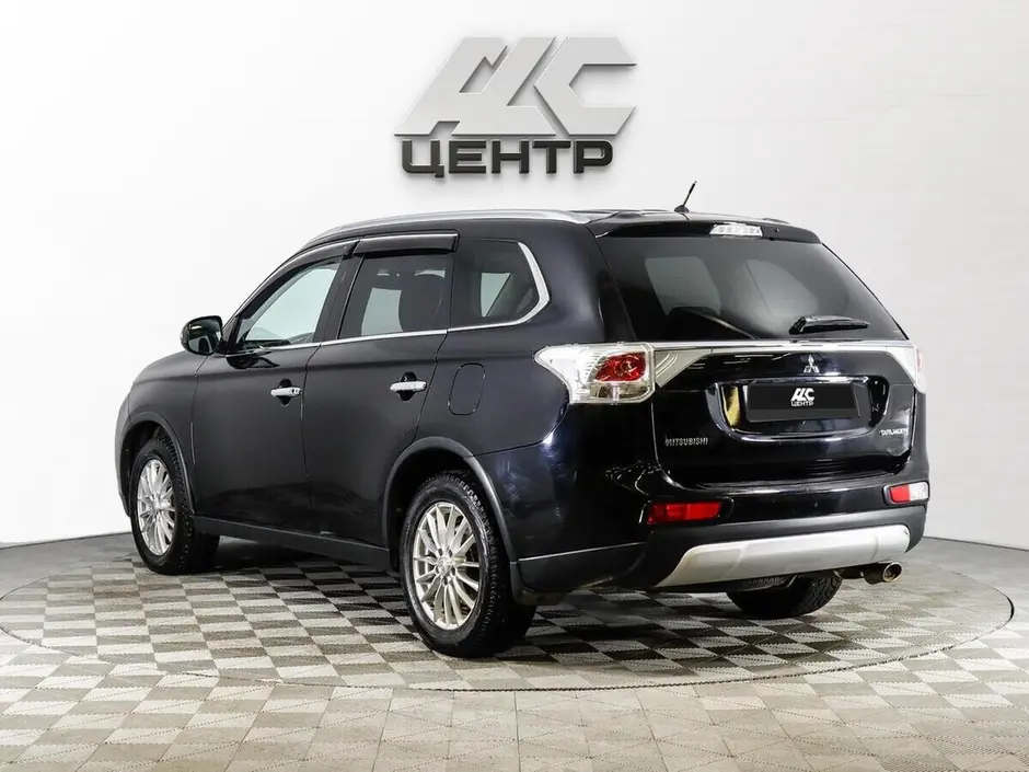 Mitsubishi Outlander, 2014 г.