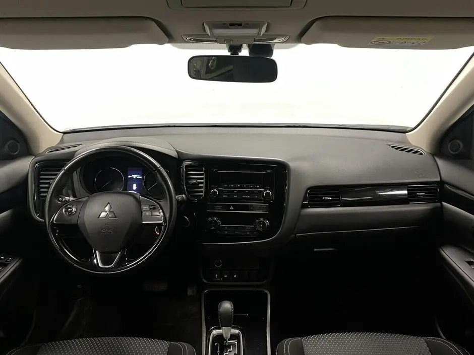 Mitsubishi Outlander, 2020 г.