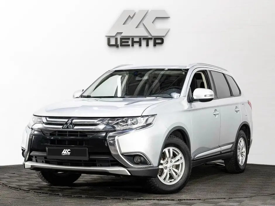 Mitsubishi Outlander, 2016 г.