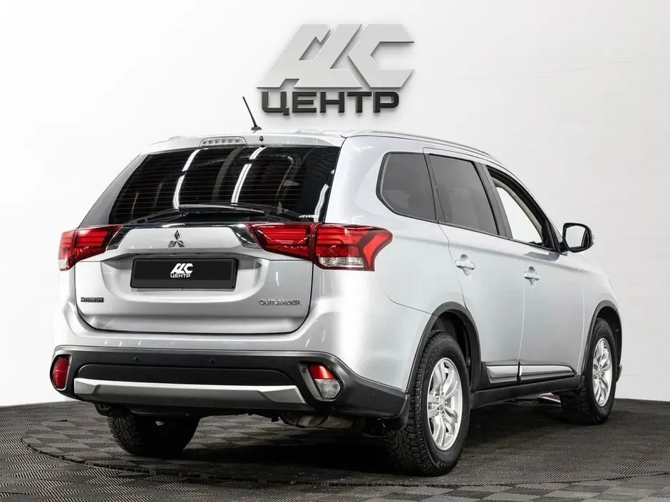 Mitsubishi Outlander, 2016 г.