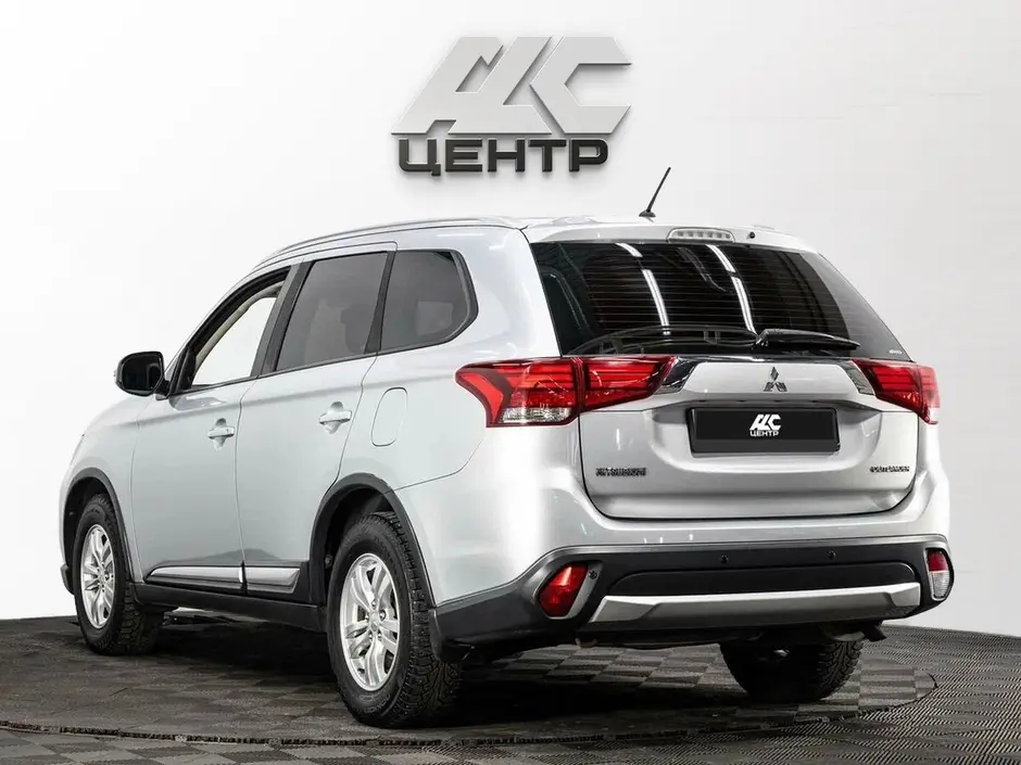 Mitsubishi Outlander, 2016 г.