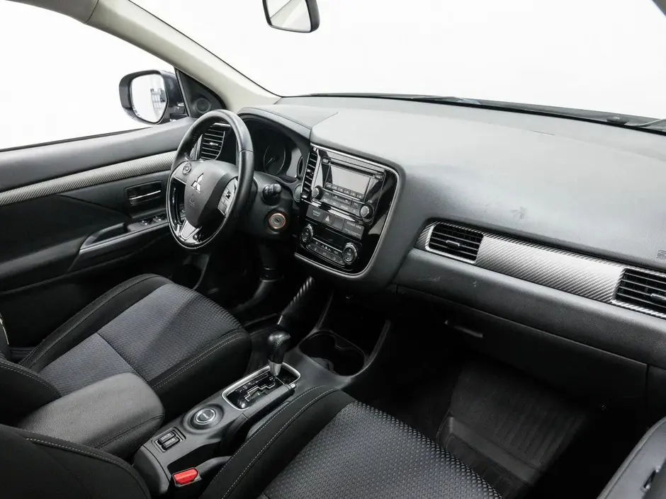Mitsubishi Outlander, 2016 г.