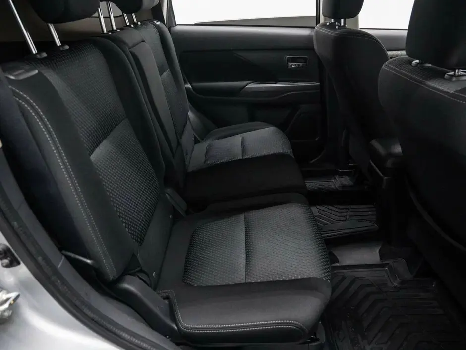 Mitsubishi Outlander, 2016 г.