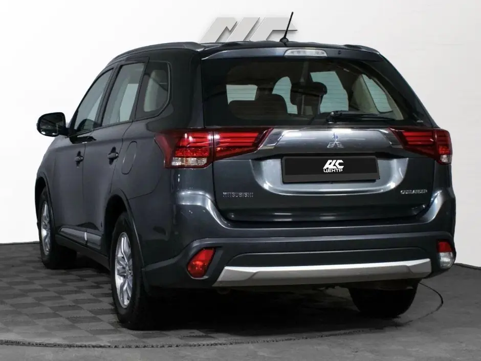 Mitsubishi Outlander, 2016 г.