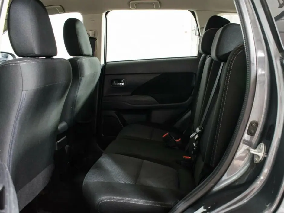 Mitsubishi Outlander, 2016 г.