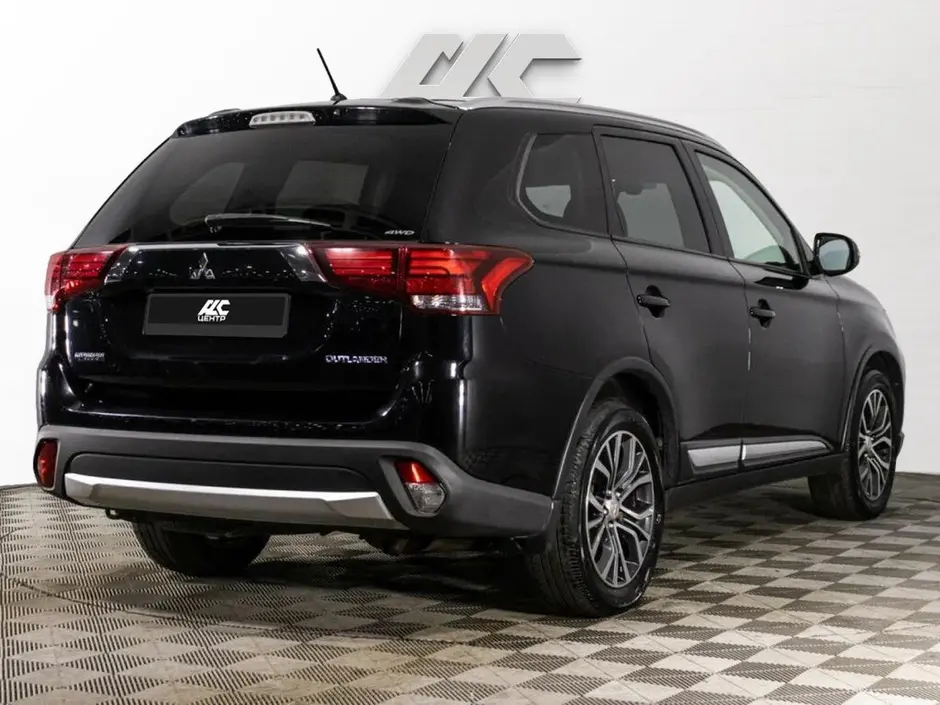 Mitsubishi Outlander, 2016 г.