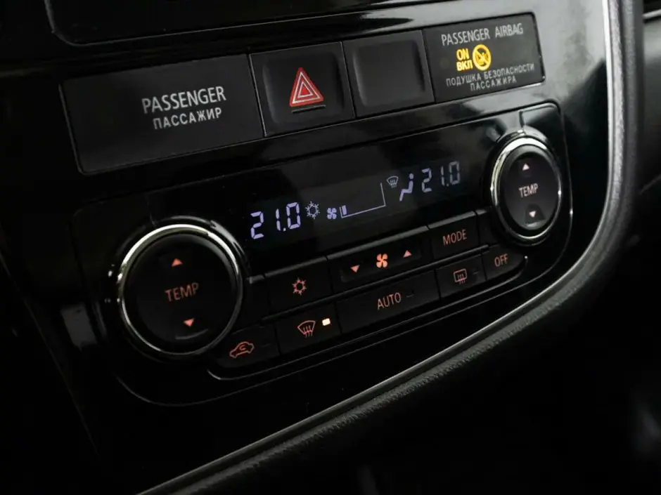 Mitsubishi Outlander, 2016 г.