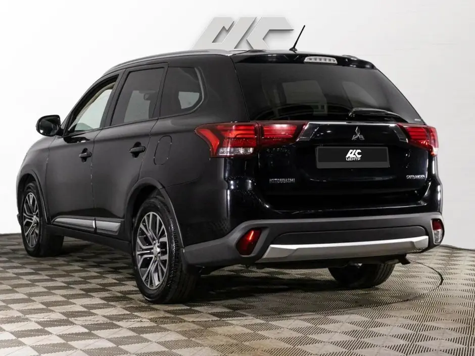 Mitsubishi Outlander, 2016 г.