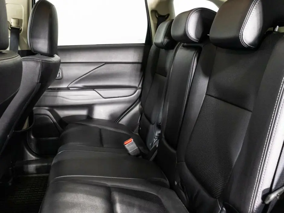 Mitsubishi Outlander, 2016 г.