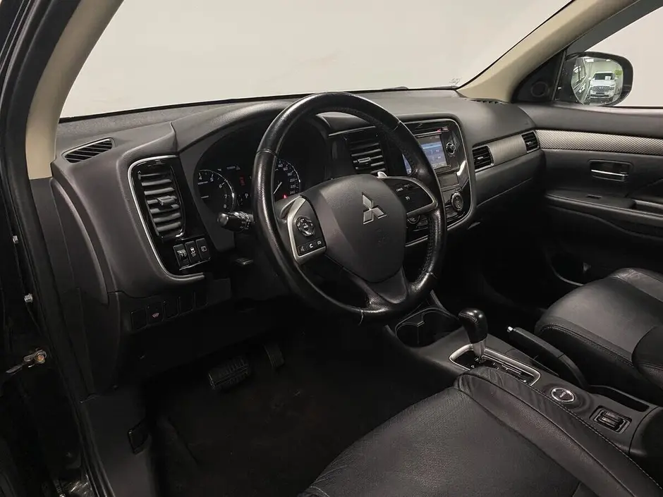 Mitsubishi Outlander, 2014 г.