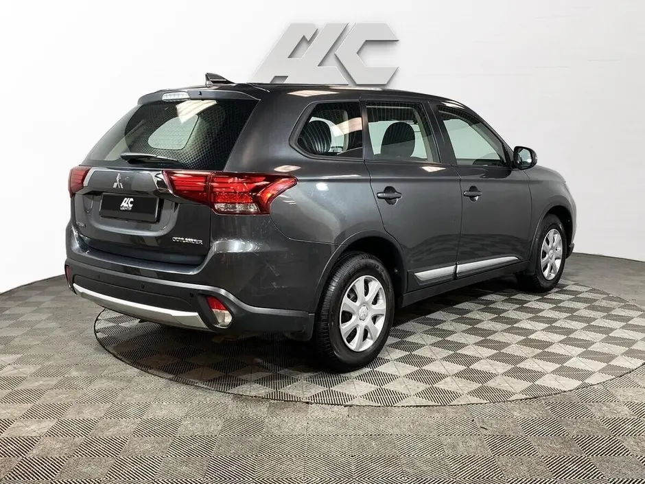 Mitsubishi Outlander, 2017 г.