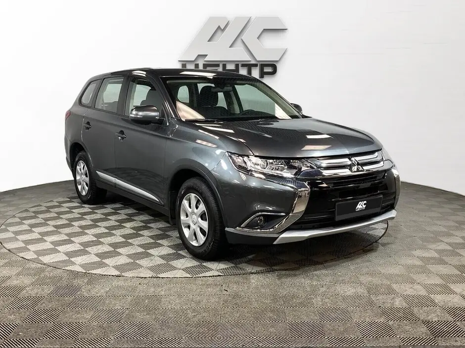 Mitsubishi Outlander, 2017 г.
