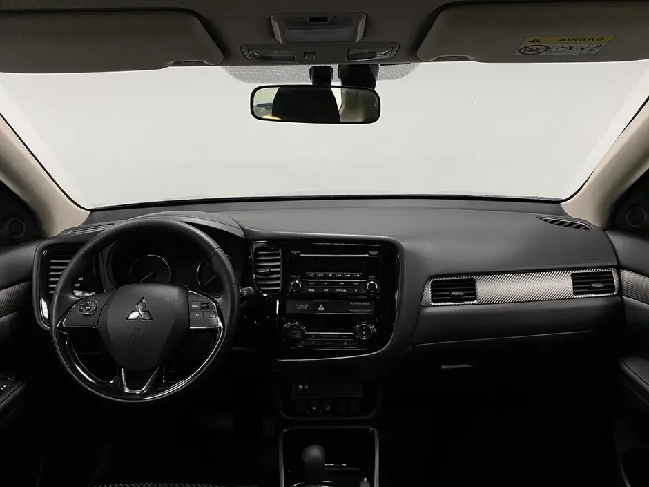 Mitsubishi Outlander, 2017 г.