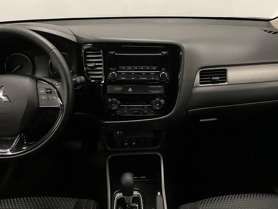 Mitsubishi Outlander, 2017 г.