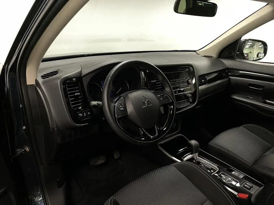 Mitsubishi Outlander, 2019 г.