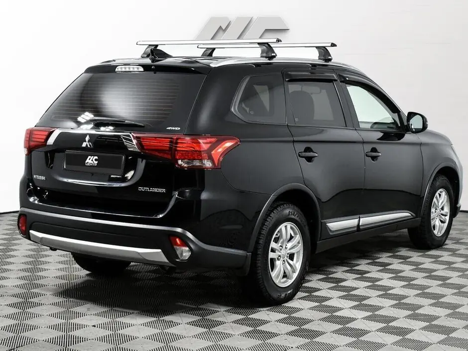 Mitsubishi Outlander, 2017 г.