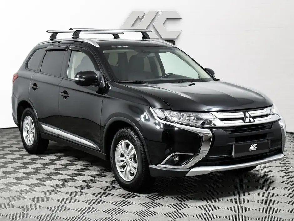 Mitsubishi Outlander, 2017 г.