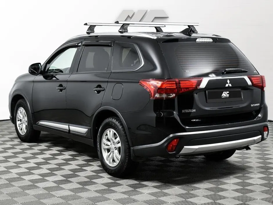 Mitsubishi Outlander, 2017 г.