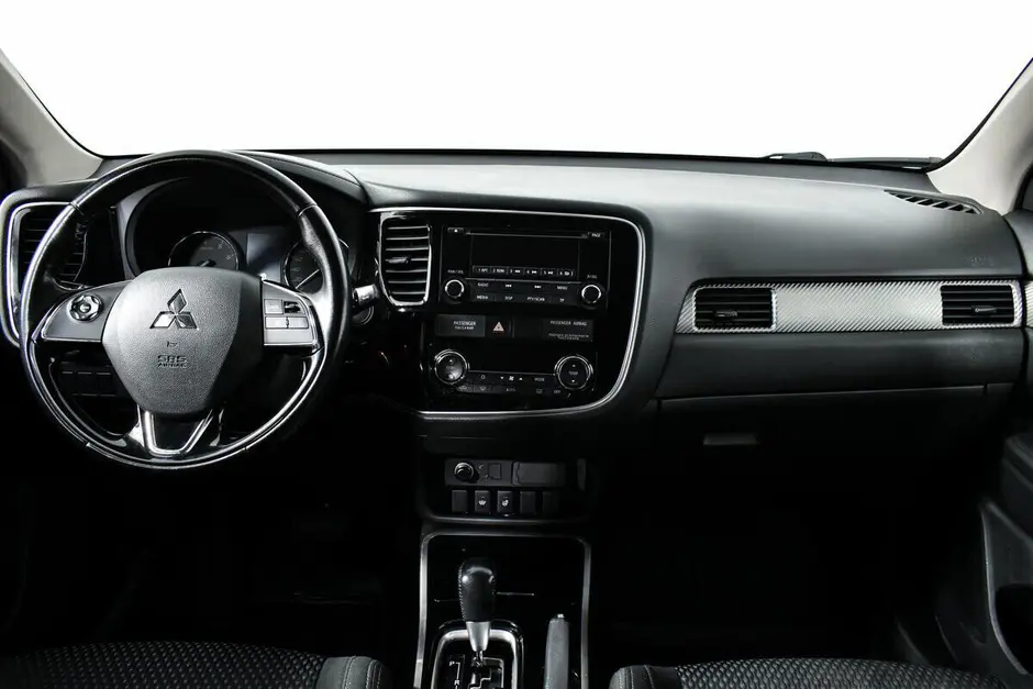 Mitsubishi Outlander, 2017 г.