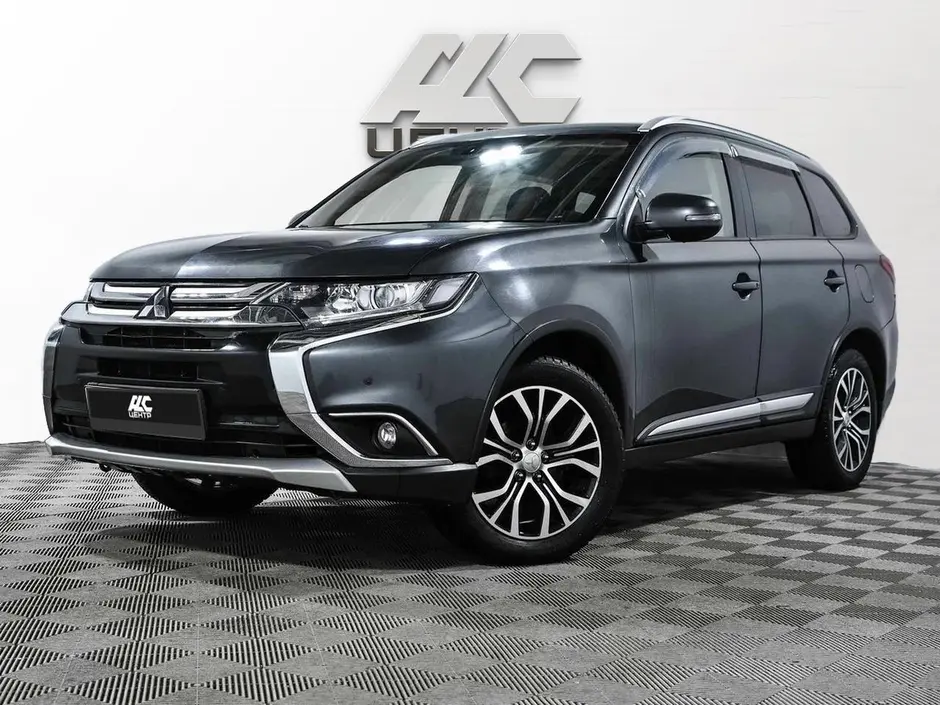Mitsubishi Outlander, 2017 г.