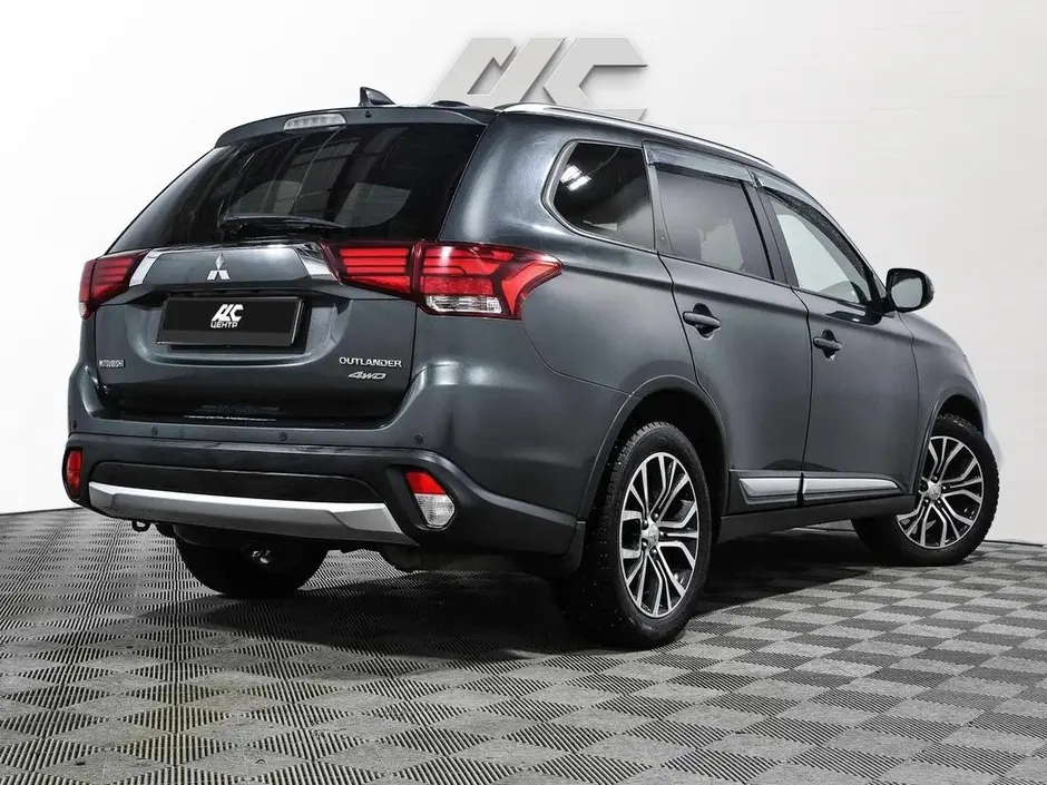 Mitsubishi Outlander, 2017 г.