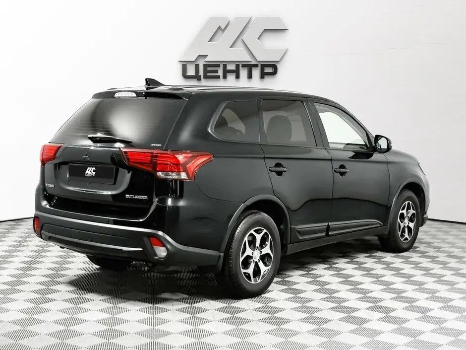 Mitsubishi Outlander, 2017 г.