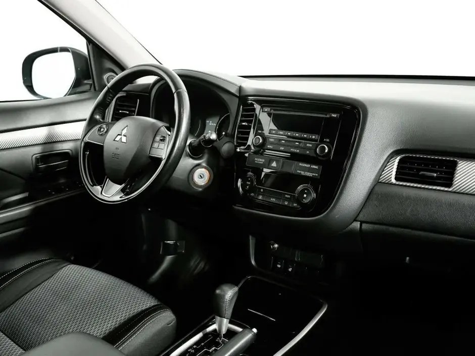 Mitsubishi Outlander, 2017 г.