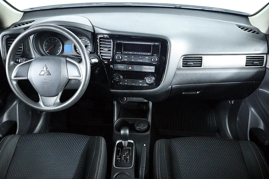 Mitsubishi Outlander, 2016 г.