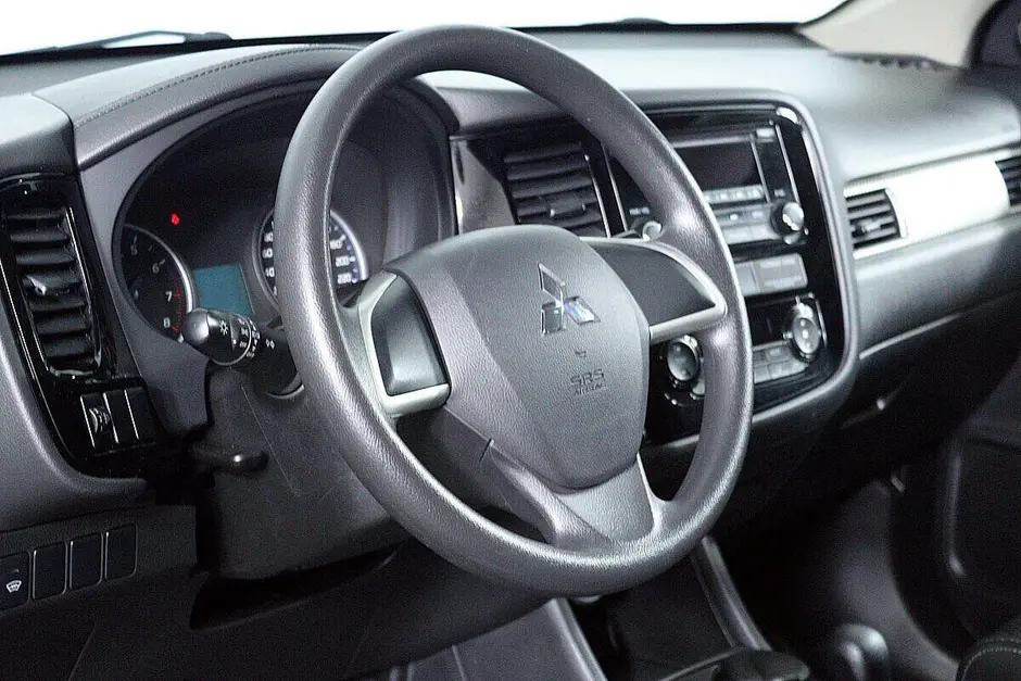 Mitsubishi Outlander, 2016 г.