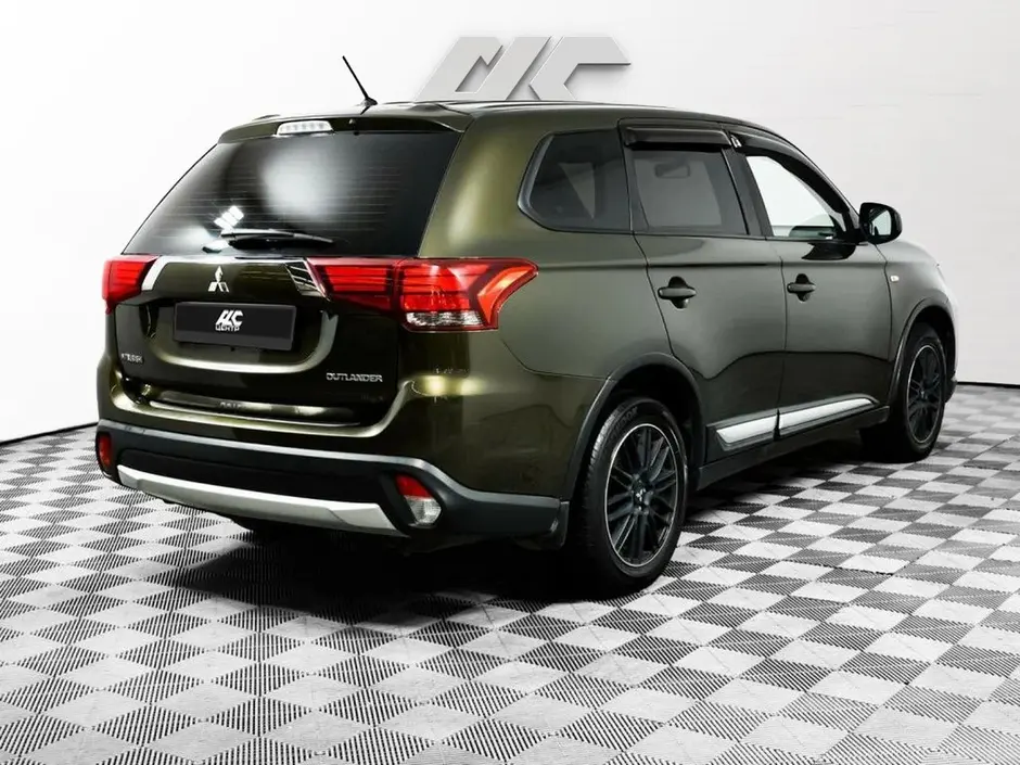 Mitsubishi Outlander, 2016 г.