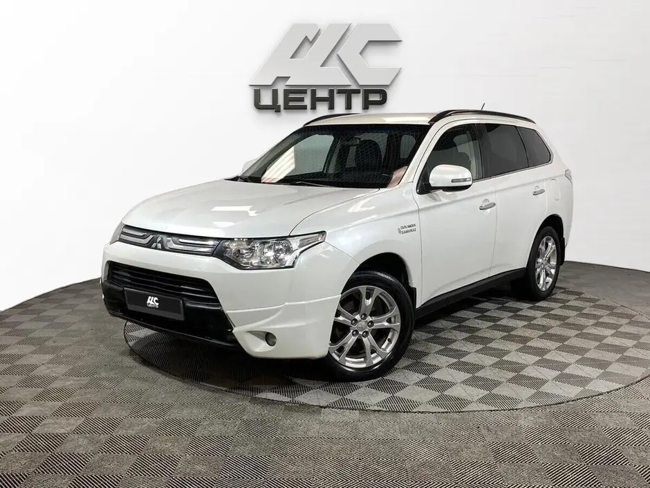 Mitsubishi Outlander, 2014 г.
