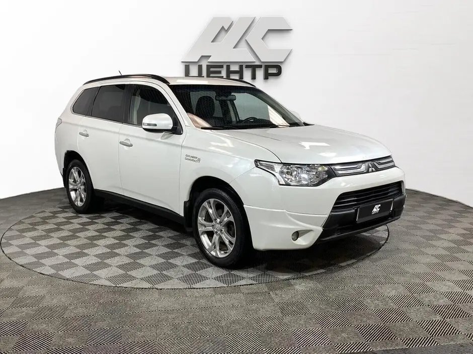 Mitsubishi Outlander, 2014 г.