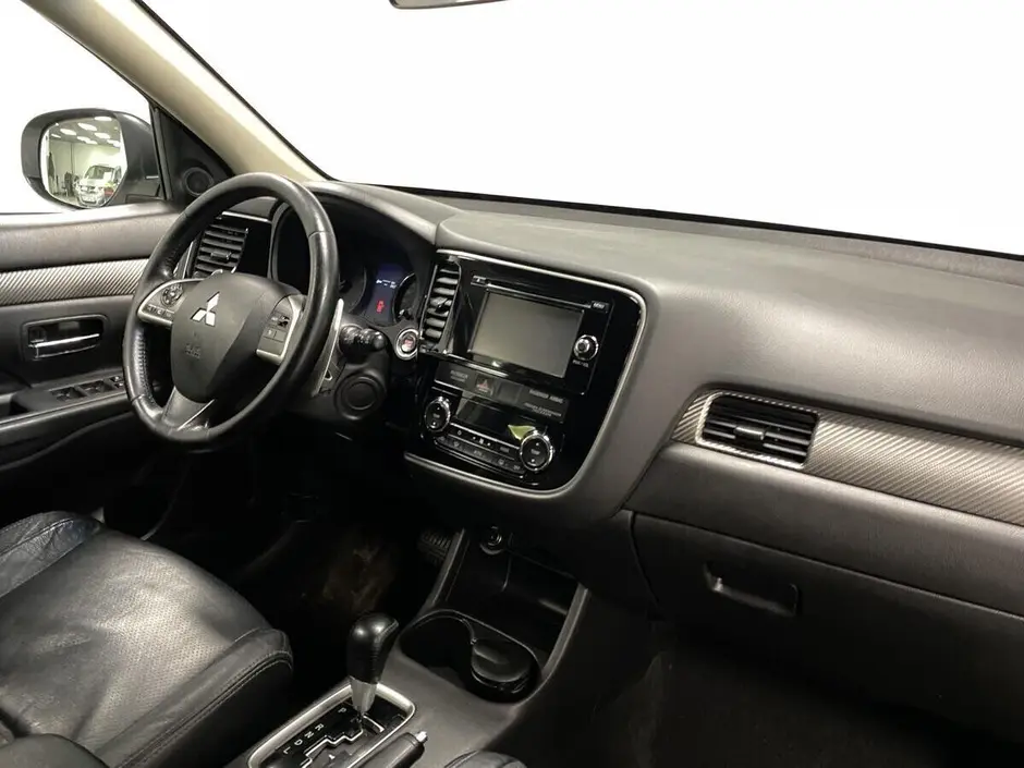 Mitsubishi Outlander, 2014 г.