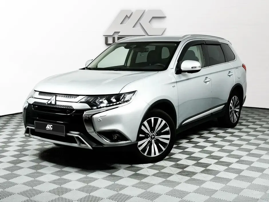Mitsubishi Outlander, 2018 г.