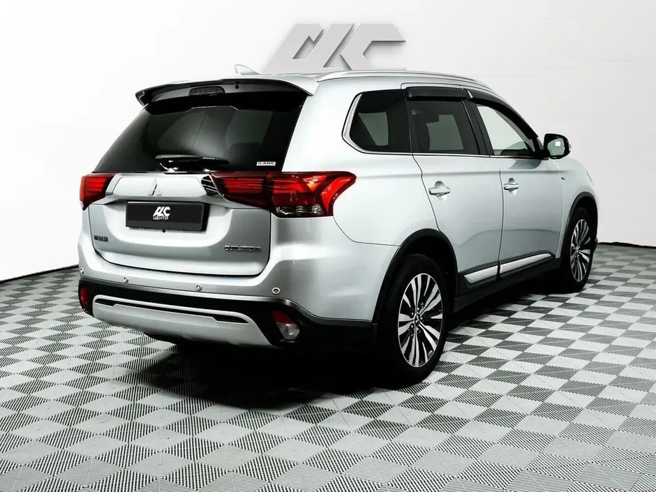 Mitsubishi Outlander, 2018 г.