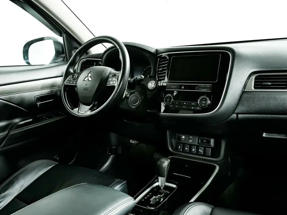 Mitsubishi Outlander, 2018 г.