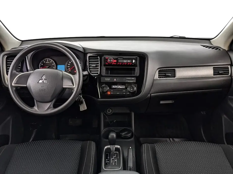 Mitsubishi Outlander, 2015 г.