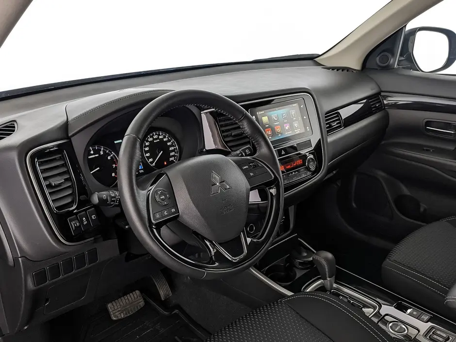 Mitsubishi Outlander, 2016 г.