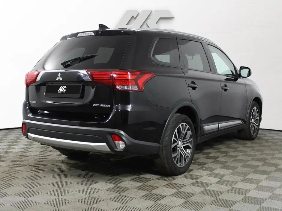 Mitsubishi Outlander, 2017 г.