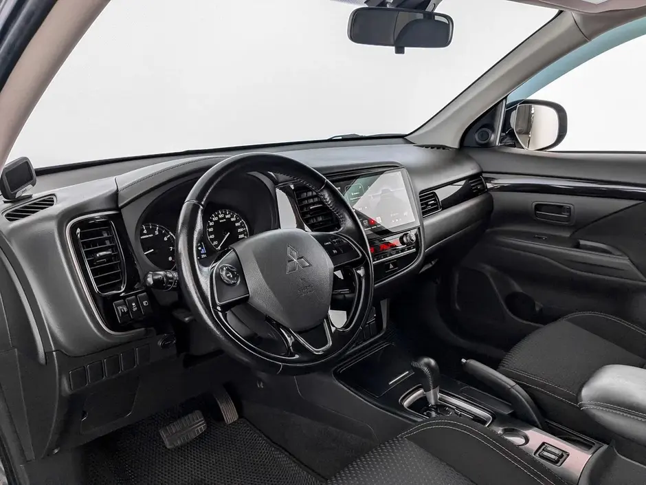 Mitsubishi Outlander, 2018 г.
