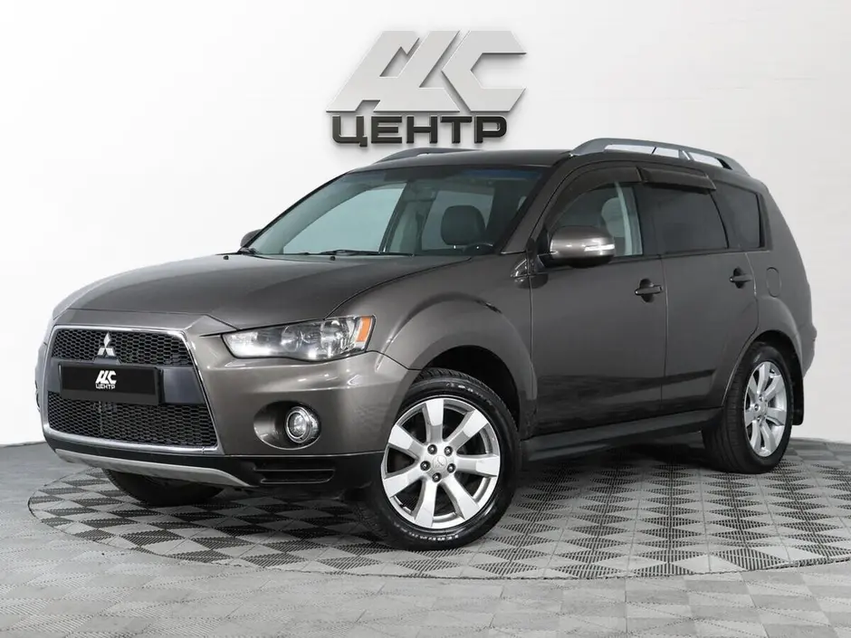 Mitsubishi Outlander, 2010 г.