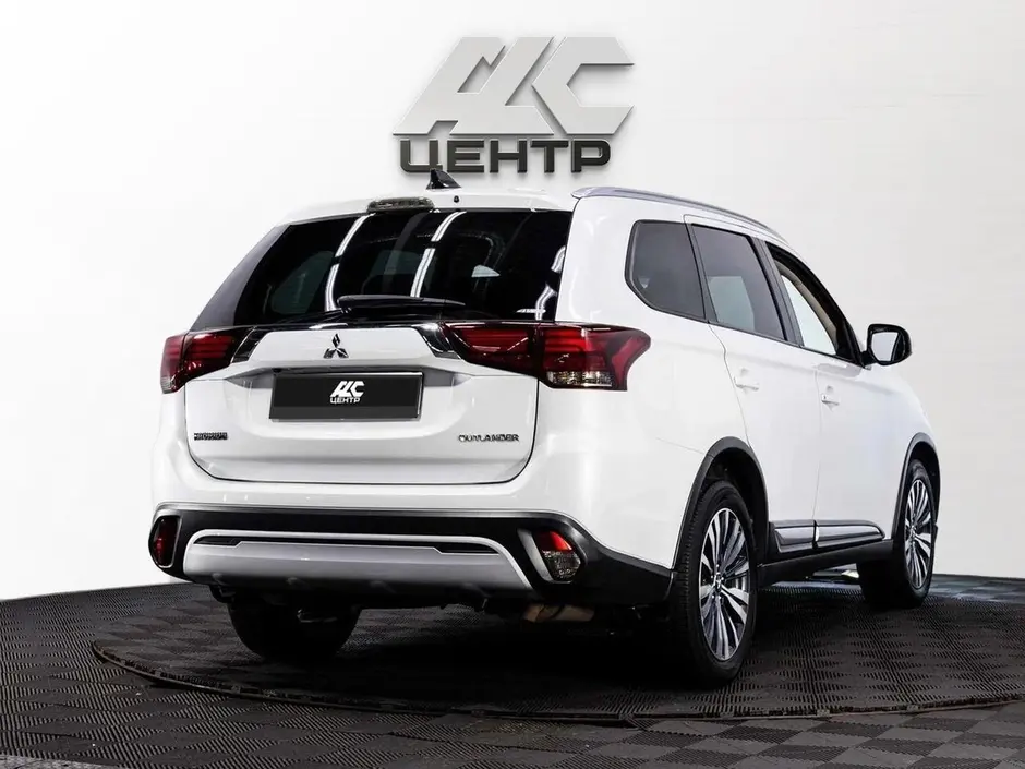 Mitsubishi Outlander, 2018 г.