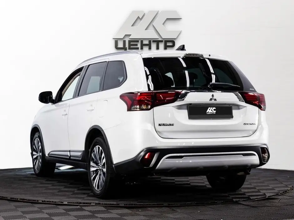 Mitsubishi Outlander, 2018 г.